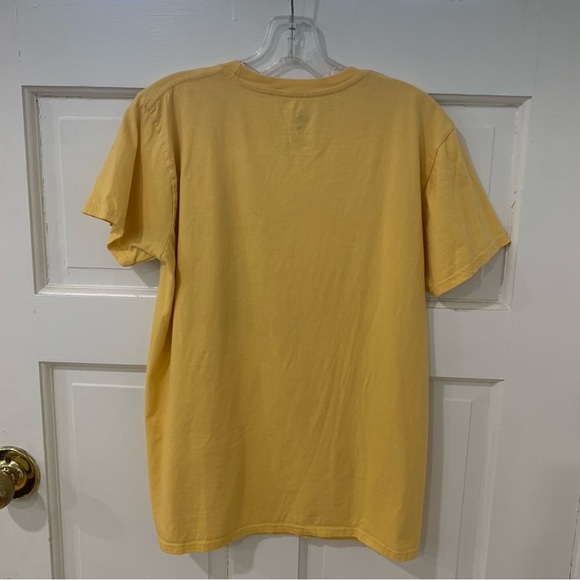Walt Disney World Yellow Logo Tee Shirt Short Sleeve Casual Theme Park Size Med - Picture 5 of 7